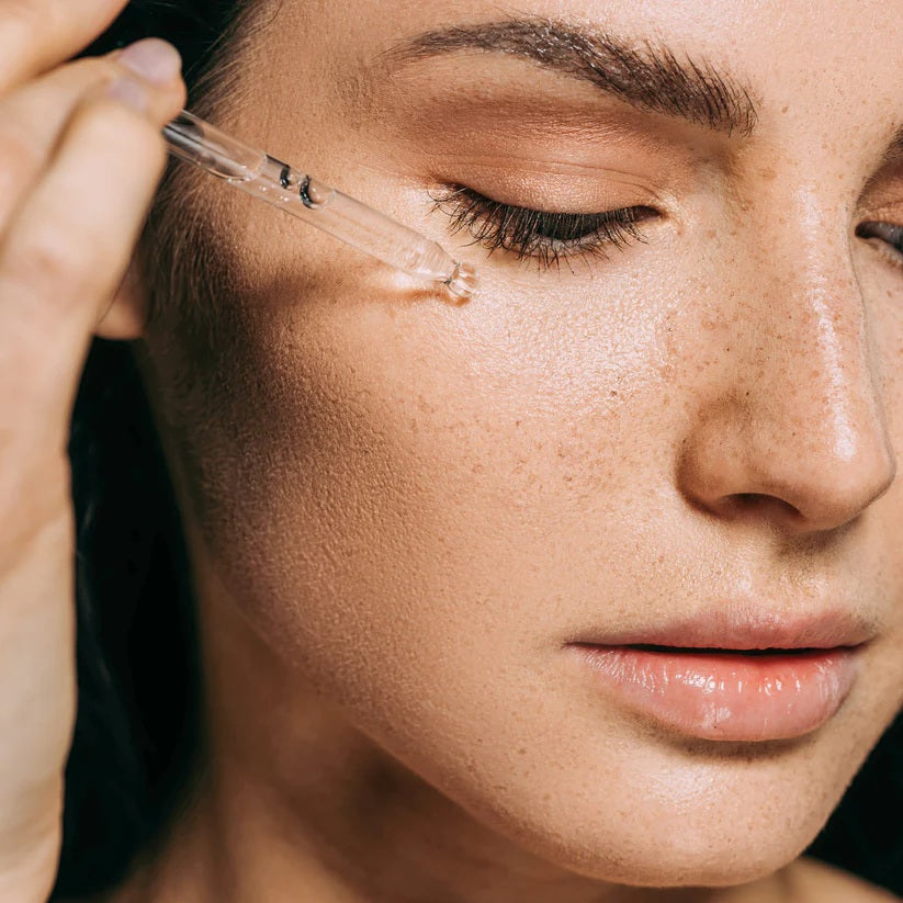 Serum Stars: The Best Serums for Glowing Winter Skin